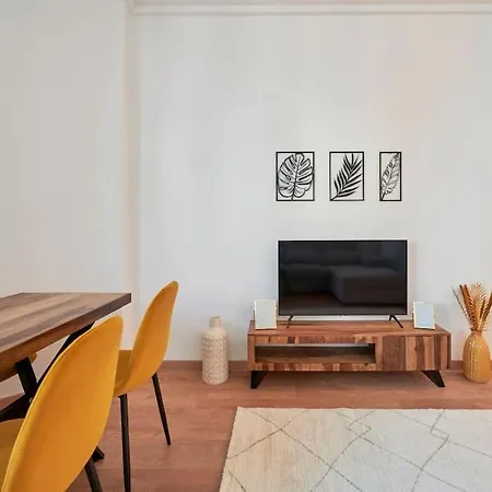 Sunny Brand New Cozy Apartmán *